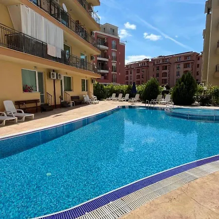 Amadeus I 25 Sunny Σάνι Μπιτς