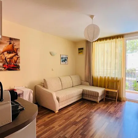 Amadeus I 25 Sunny Διαμέρισμα