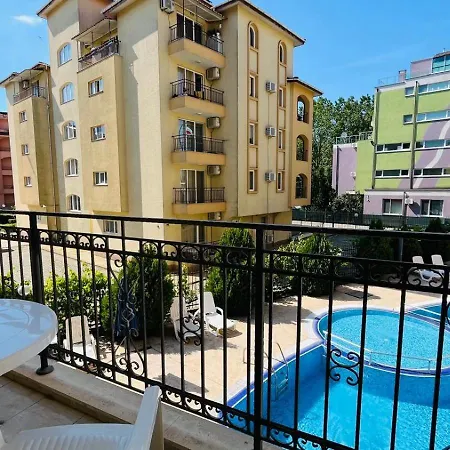 Amadeus I 25 Sunny Διαμέρισμα *